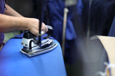 Ütü. Profesyonel Ütü.