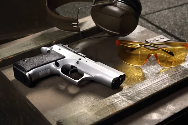 Military. Attachments shooting at a shooting range — Stock Photo, Image