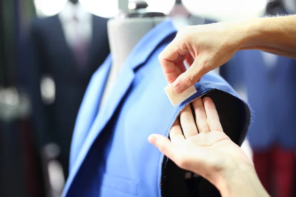 測定を縫製スーツ男性. — ストック写真