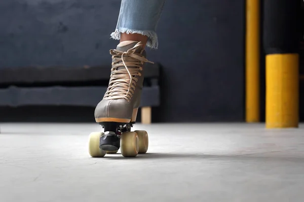 Rollerskating. Roller skates. — Stock Photo, Image