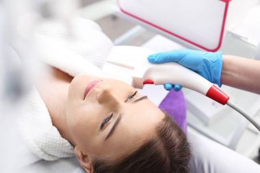 Lazer yüz cilt lazer. Kadın estetik tıp Kliniği