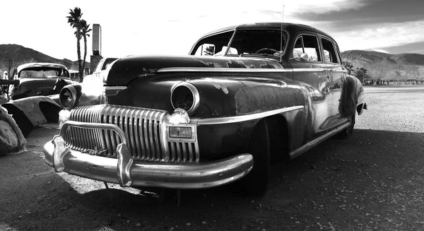 生锈的旧车，加利福尼亚州. — 图库照片