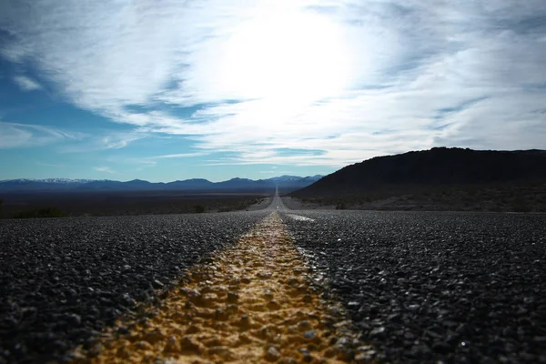Straight road through Death Valley. — Stock Photo, Image