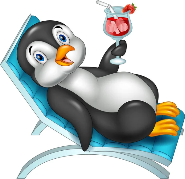 Cartoon tučňák sedí na plážovém křesle a drží koktejl — Stockový vektor