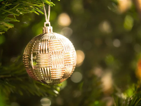 Adorno de bola de Navidad — Foto de Stock