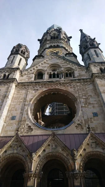 Μνημειακή Εκκλησία Kaiser Wilhelm Στην Πρωτεύουσα Της Γερμανίας — Φωτογραφία Αρχείου