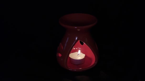 Lâmpada Aroma Escuro Com Luz Dentro Brilhantemente — Vídeo de Stock