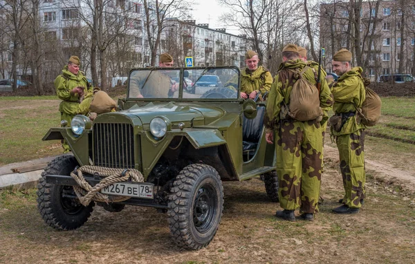 Gatchina, Federacja Rosyjska - 7 maja 2017: Rekonstrukcji historycznych bitew Ii wojny światowej. — Zdjęcie stockowe