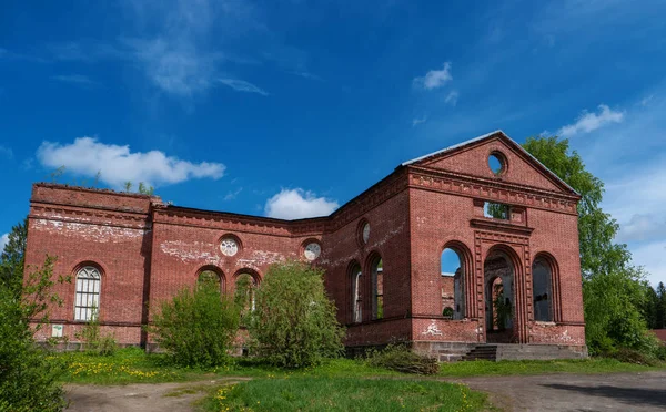 Руины лютеранской церкви Святого Яккима в Лахденпохья. Республика Карелия, Россия . — стоковое фото