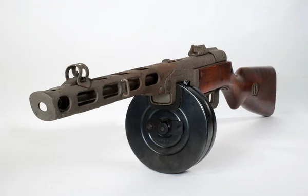 明るい背景に短機関銃 ppsh-41. — ストック写真