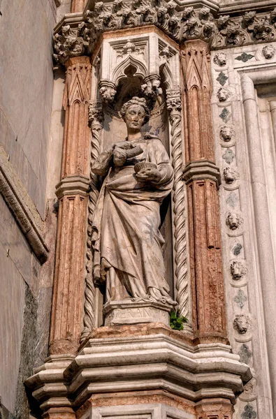 Architektonisches detail der basilica san marco, venedig, italien — Stockfoto