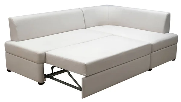 Кутовий диван ізольований на білому тлі. Включаючи відсічний контур. Диван розкладається для сну — стокове фото