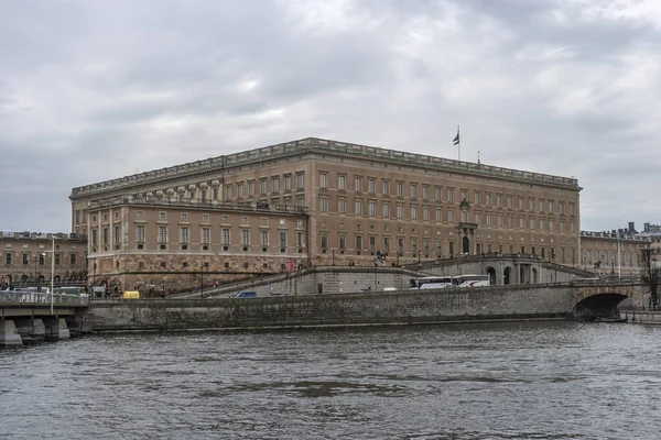 Stockholm, Sweden. View of the royal palace in cloudy weather — Stock Photo, Image