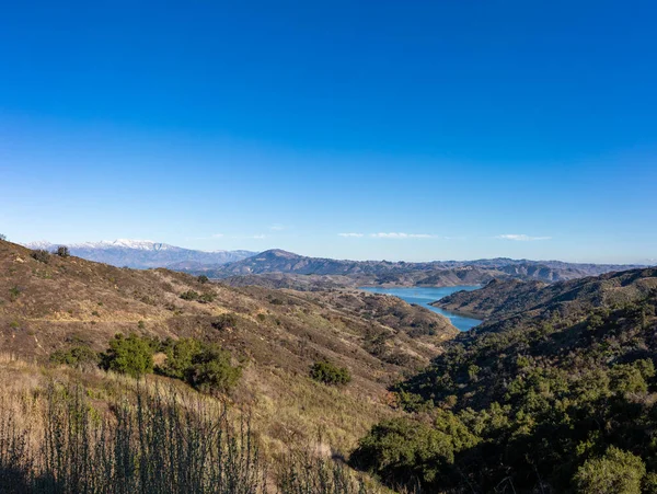 Verhoogd panorama van Lake Casitas 2 jaar na de Thomas brand — Stockfoto