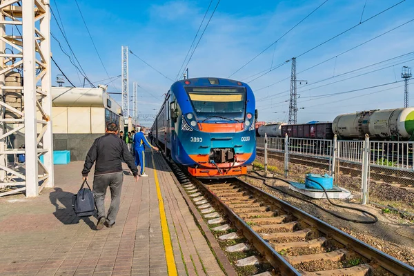 Nur-Sultan Tren İstasyonu 337