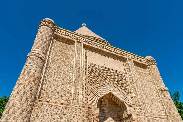 ⬇ Скачать Картинки Temple In Turkmenistan, Стоковые Фото Temple.
