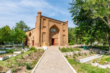 Taraz Karakhan Mozolesi 75
