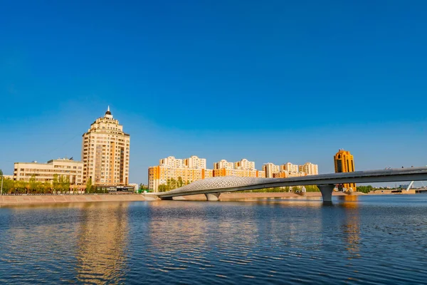 Nur-Sultan-Fluss 137 — Stockfoto