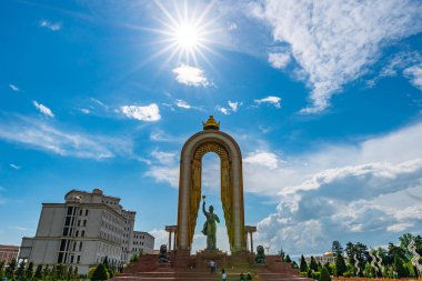 Dushanbe Ismoil Somoni Heykeli 58