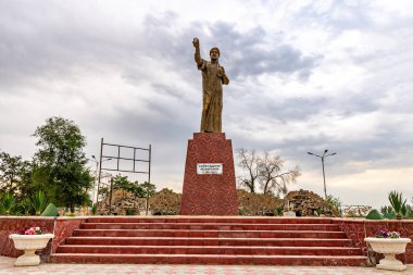 Isfara Sayfuddin Isfarangi Parkı 14