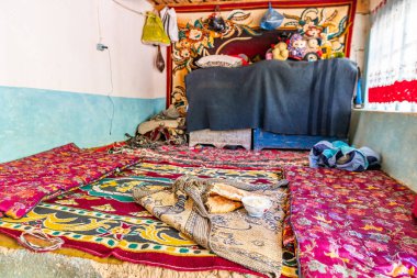 Qalai Khumb 'dan Dushanbe Khoburobot Geçidi 21' e.