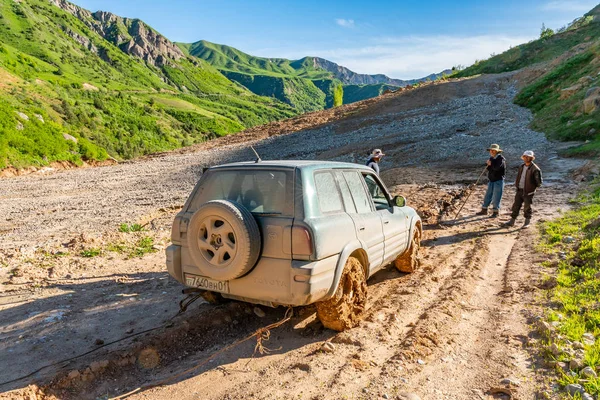 Qalai Khumb a Dushanbe Khoburobot Pass 31 — Foto de Stock