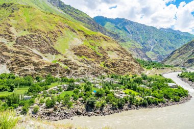 Kulob 'dan Qalai Khumb Pamir Otoyolu 28' e