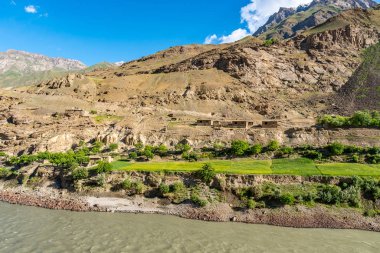 Qalai Khumb 'dan Khorugh Pamir Otoyolu 47' ye