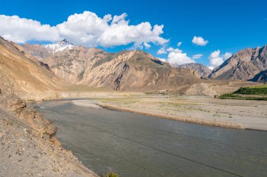 Qalai Khumb 'dan Khorugh Pamir Otoyolu 50' ye