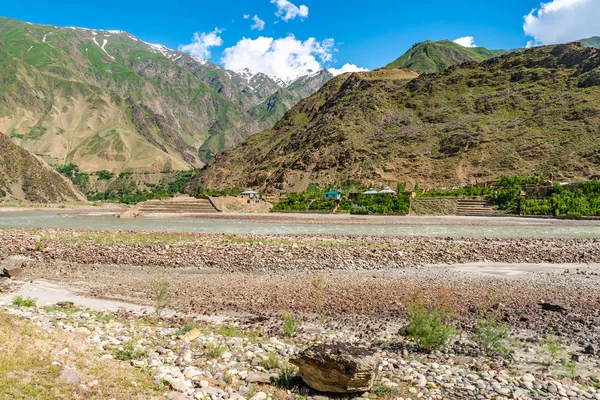 Qalai Khumb a la autopista Khorugh Pamir 42 —  Fotos de Stock