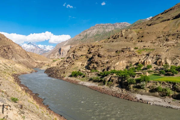 Qalai Khumb a la autopista Khorugh Pamir 48 —  Fotos de Stock