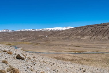 Pamir Otoyolu Alichur 'dan Khargush 06' ya