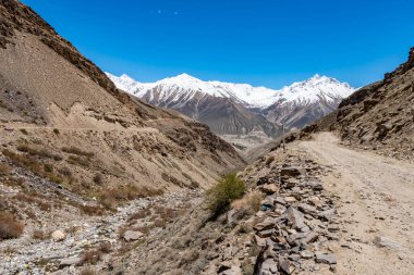 Pamir Otoyolu Alichur 'dan Khargush 20' ye