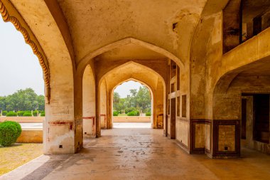 Lahore Kamran 'dan Baradari 267