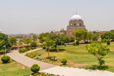 Multan Qasim Bagh 82