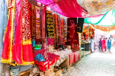 Sehwan Şerif Ortak Caddesi 32