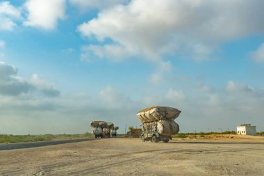 Ağır Yük Kamyonları 02