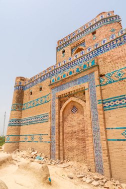 Uch Şerif Jawindi Bibi Mezarı 10