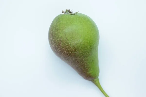 Verde Madura Hermosa Pera Situada Sobre Fondo Blanco — Foto de Stock