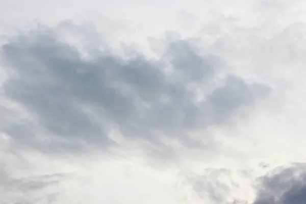 Yaz doğası gün batımı güzel bulutlar gün batımı karanlık