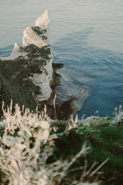 Coastal Landscape Falaise Aval Famous White Cliffs Etretat Village Porte — Stock Photo, Image