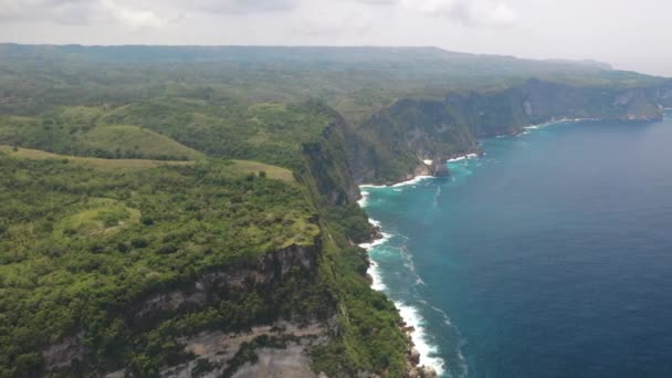 Nusa Penida Bali Endonezya Daki Elmas Plajında Turkuaz Sular Beyaz — Stok video