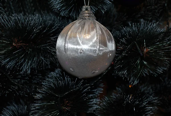 Χριστουγεννιάτικες Μπάλες Στο Δέντρο Στολίδια Για Χριστουγεννιάτικο Δέντρο — Φωτογραφία Αρχείου