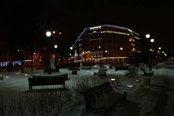 Ponte Nas Luzes Noite Sobre Rio Congelado São Petersburgo — Fotografia de Stock