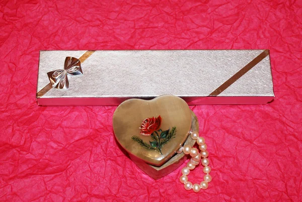 Prezent Pudełko Pudełko Perłami Przechowywanie Biżuterii — Zdjęcie stockowe