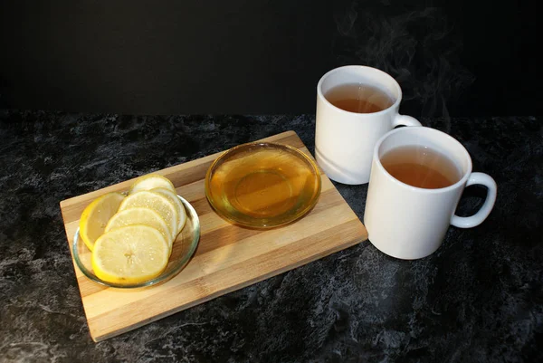 Naleśniki Miodem Cytryną Gorącą Herbatą Śniadanie — Zdjęcie stockowe