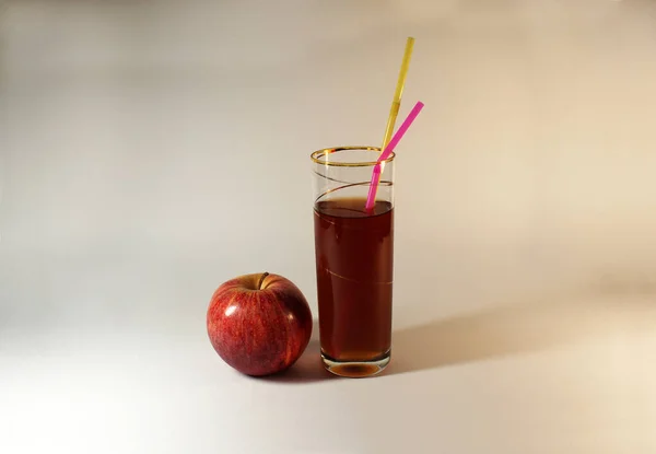 体重減少 食事療法のためのアップルと健康飲料 — ストック写真