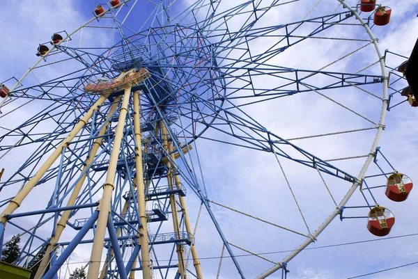 Roda Gigante Parque Diversões Parque Diversões — Fotografia de Stock