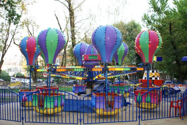 Giostra Bambini Parco Divertimenti Parco Divertimenti — Foto Stock