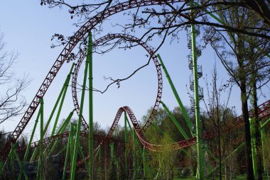 Lunaparkta hız treni, atlı karınca, lunapark, eğlence parkı..